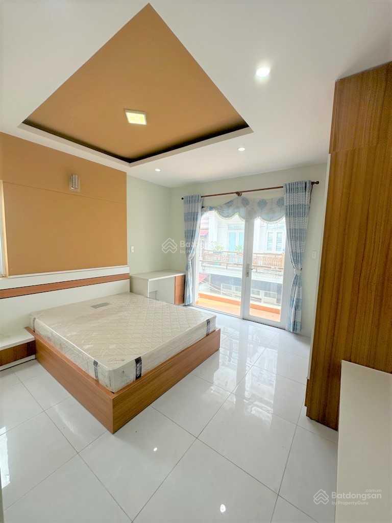 Ngộp, bán nhà 2 tầng, Lã Xuân Oai, 90m2, ngang 8m, đẹp, ở ngay, nhỉnh 5.5 tỷ, - Ảnh 2